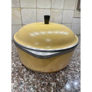 Vintage 1960's Yellow Club Aluminum Dutch Oven With Lid, 4.5 Quart